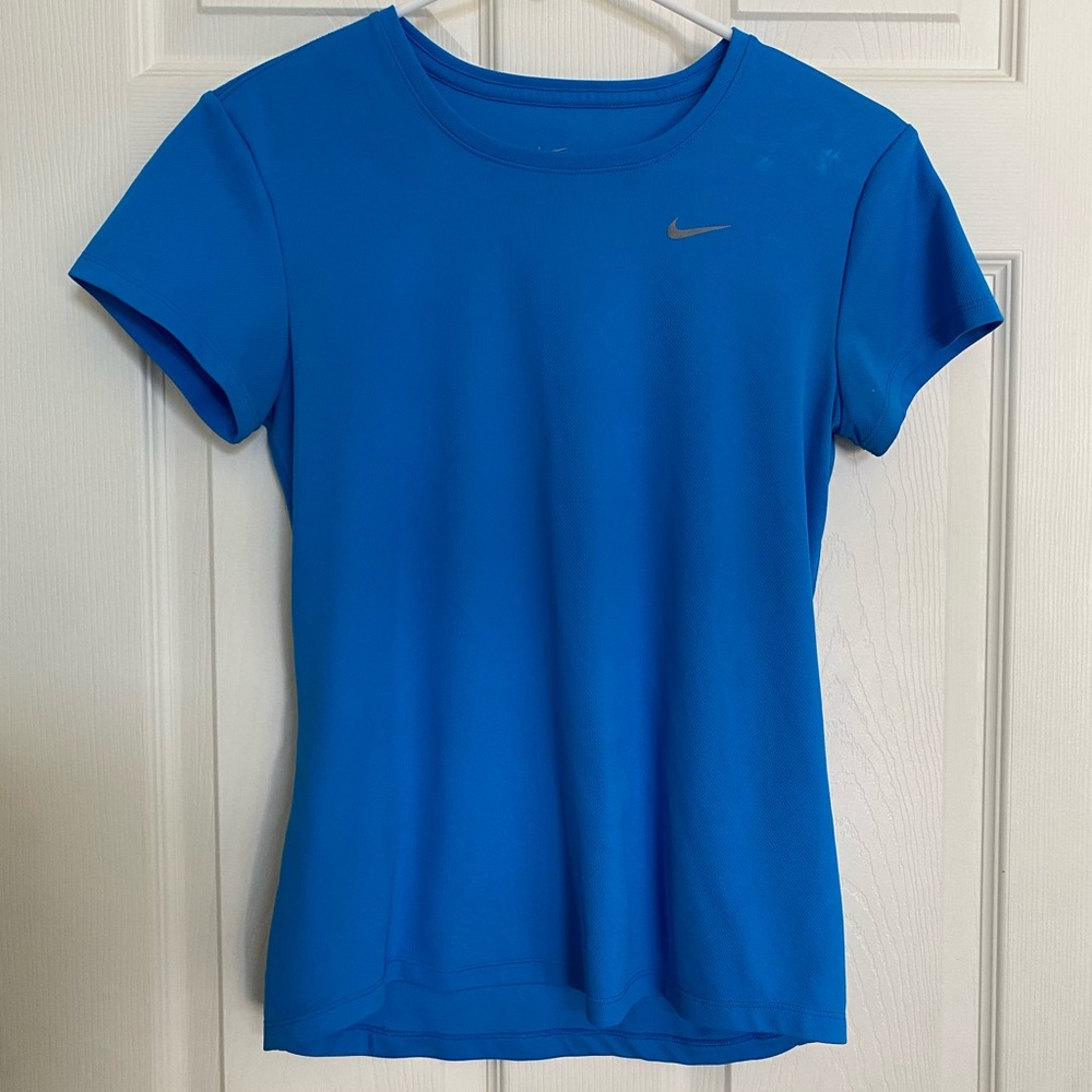 BLUE NIKE DRI-FIT T-SHIRT!!